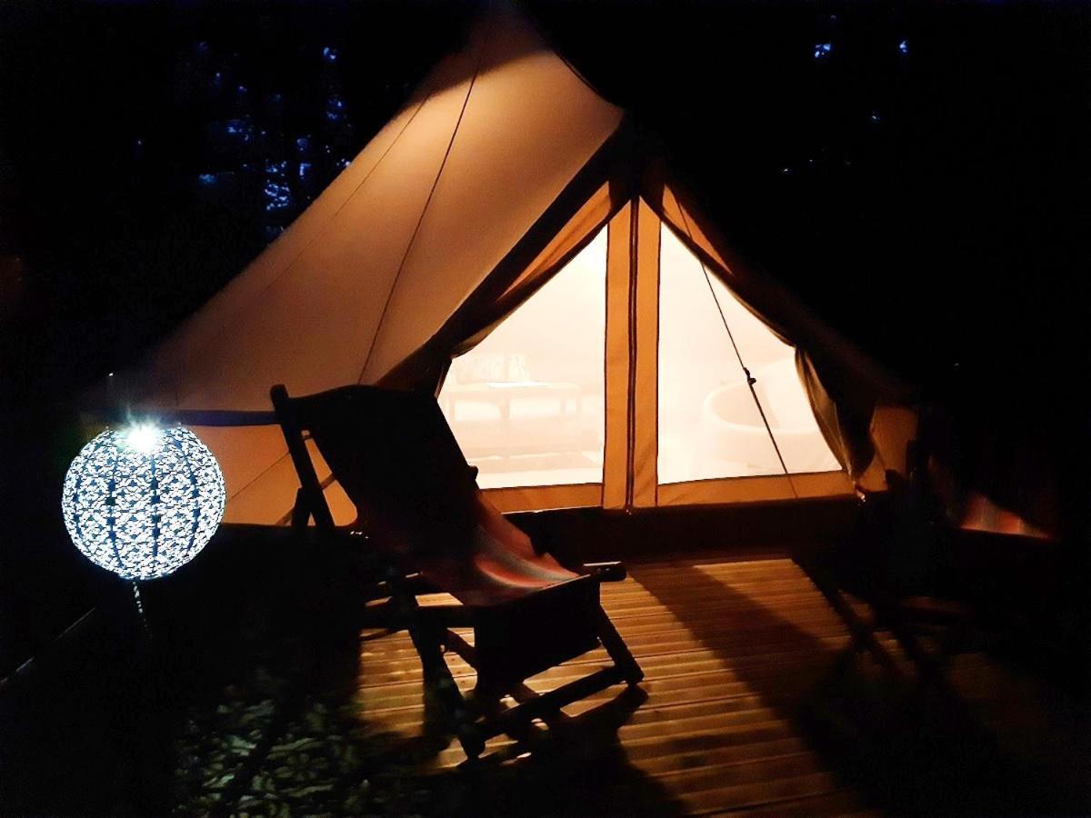 Camping Etang Du Camp Senergues Экстерьер фото