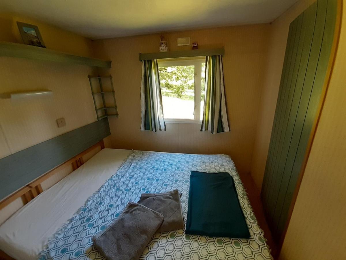 Camping Etang Du Camp Senergues Экстерьер фото